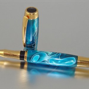 Pith pen from 'desertyellow'.