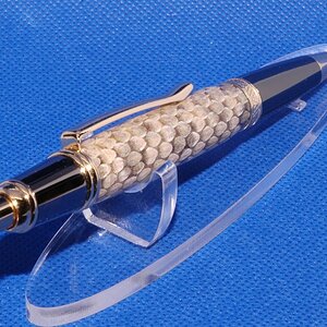 pen2.jpg