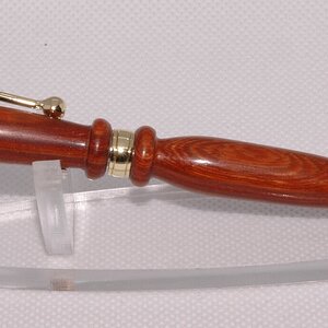 pen2.jpg