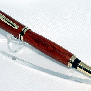 pen2.jpg