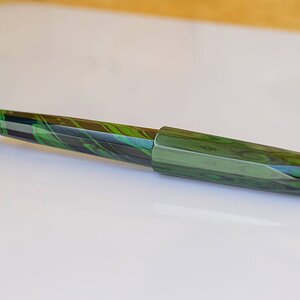 PenTeo Samurai Faceted Mottled Green2.jpg