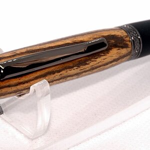 pen2.jpg