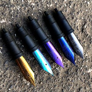 Ti, nibs