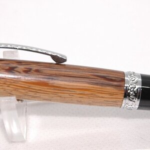Pen4.jpg