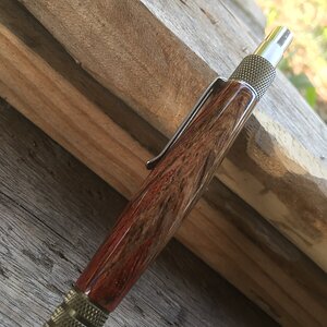 aRM PENS  -  DURA  CLICK  EDC in  DYED  STABILISED  WOOD 2.JPG