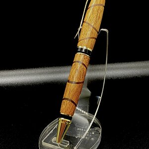 Mahogany_Walnut_Segemented_Pen.jpg