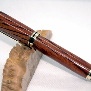 Pen4.jpg