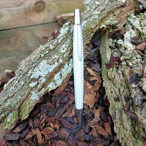 pen honeycomb wit.jpg