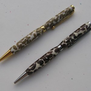 Roasted and Unroasted Coffee pens