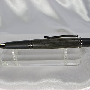 IMGP0368.JPG bog oak pen.JPG