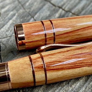 #0527 - #0528 - Copper Banded Fountain Pens 2024-03-15 022 (2560x1920).jpg
