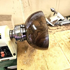 Walnut 3f.jpg