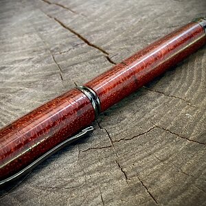 #0612 - Crosscut Padauk Magnetic Fountain Pen 2024-07-01 002 (2560x1920).jpg
