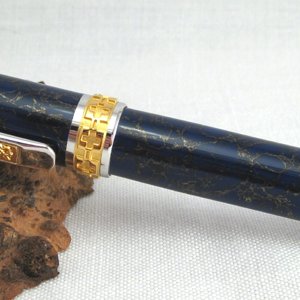 Blue Lapiz Jr. Emperor fountain pen