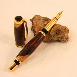 Junior Gentleman Fountain Pen in Rosewood Burl