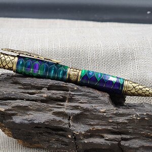 dragon honeycomb Pen