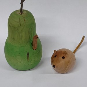 Pear with Worm and mouse .jpg
