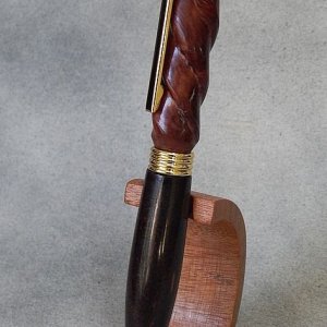 Burl Top Rope Pen.JPG