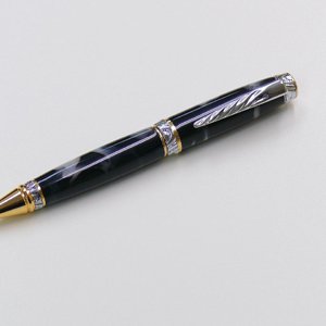 ultra cigar with swirly black mother of pearl