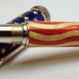 Majestic Flag Pen