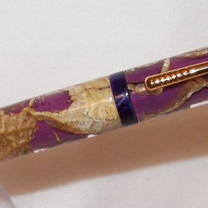 Peanut Pen