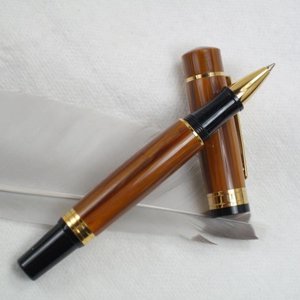 Alternative Briar el Grande with Custom Finial