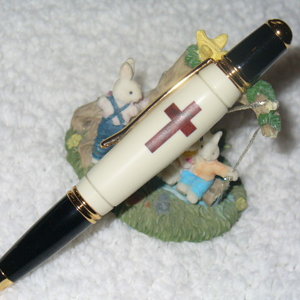 Bloodwood Cross in synthetic Ivory