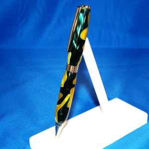 Streamline Green and Gold