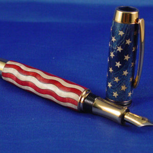 Stars and Stripes Gentlemen's Gold Fountain Pen