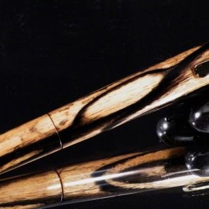 Calypso in Black and White Ebony
