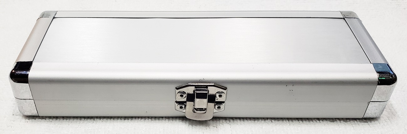 092_case.jpg