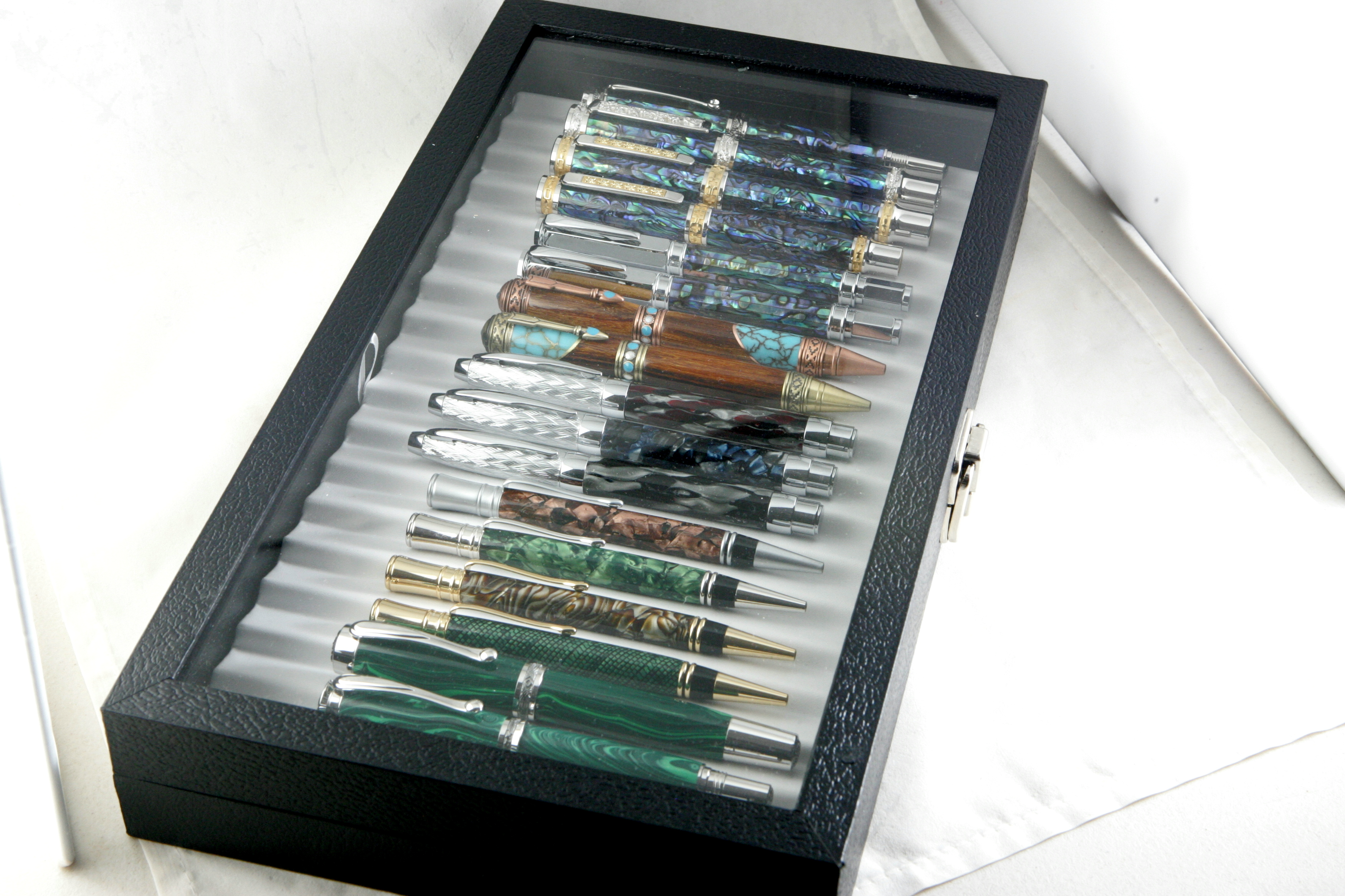 18 Pen Glass Display Case