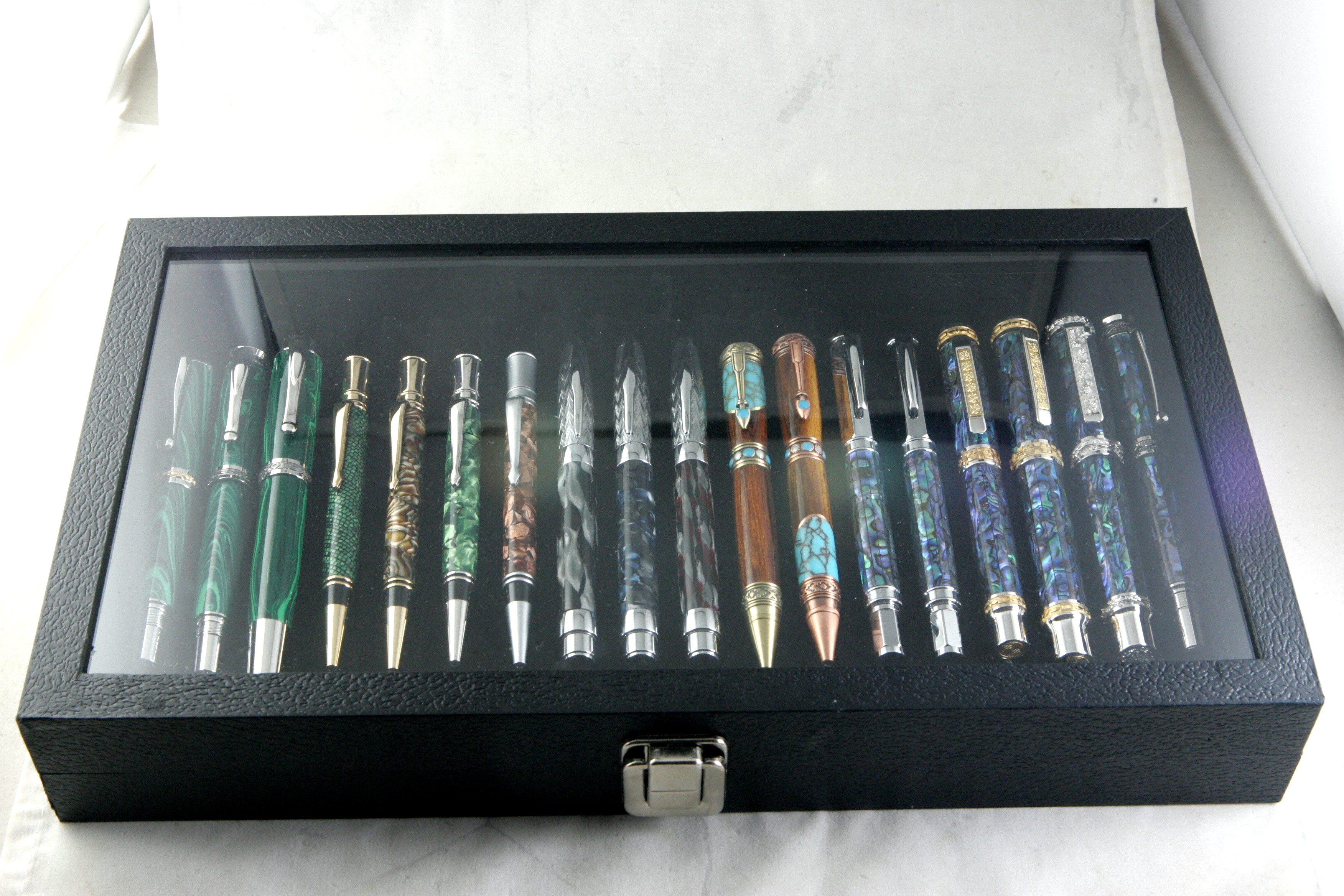 18 Pen Glass Display Case