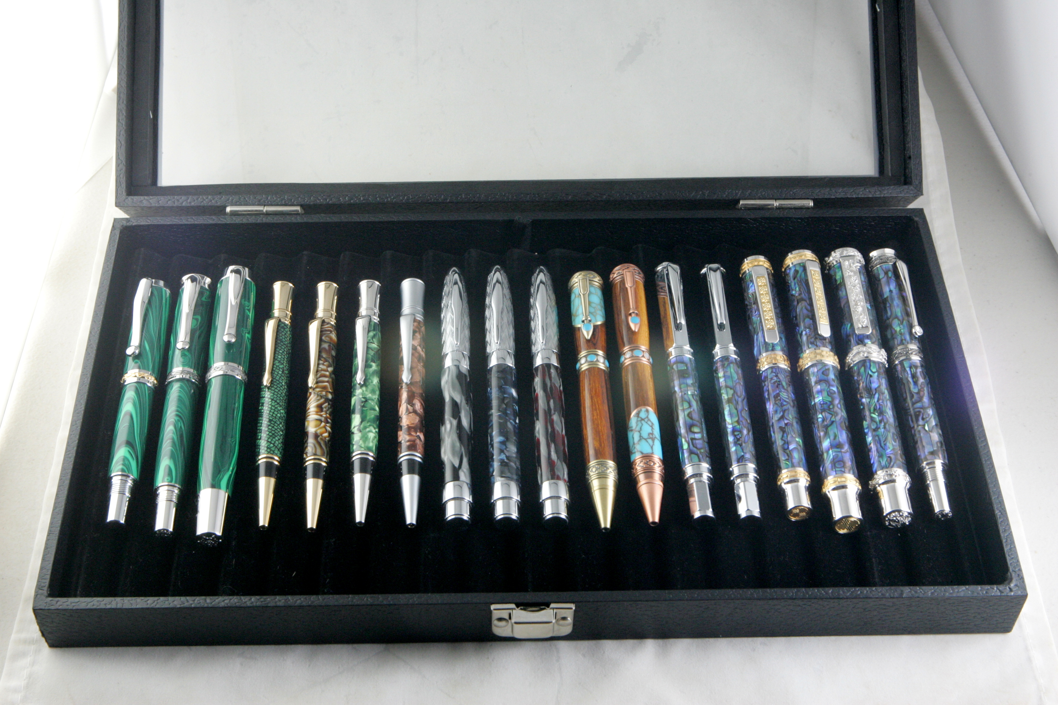 18 Pen Glass Display Case