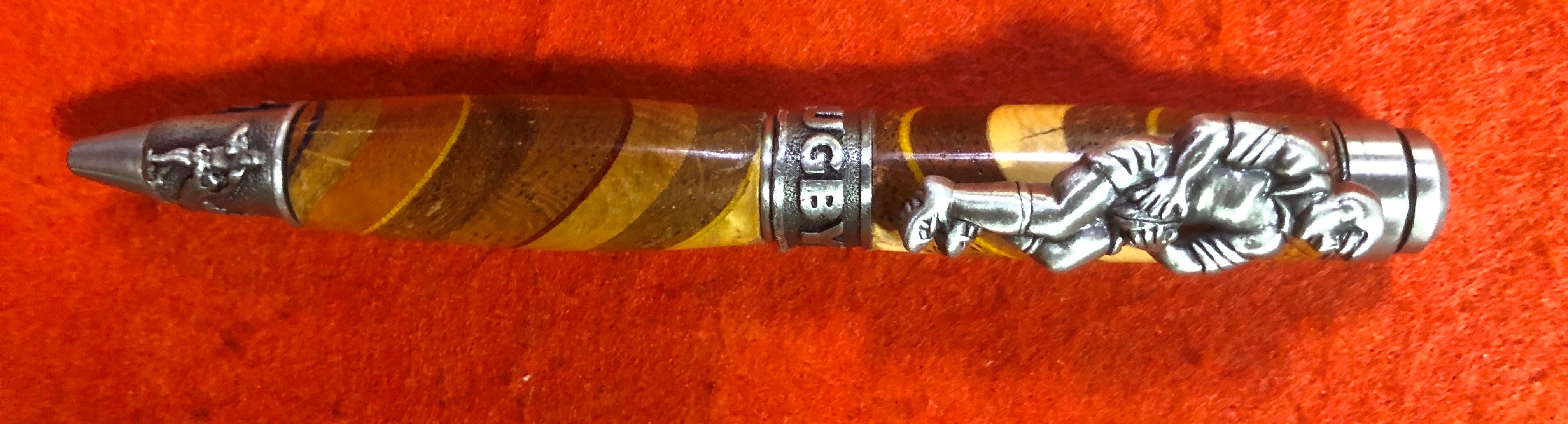 2025-12-Stylo rugby.JPG