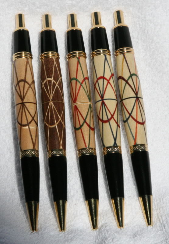 5 Christmas pens