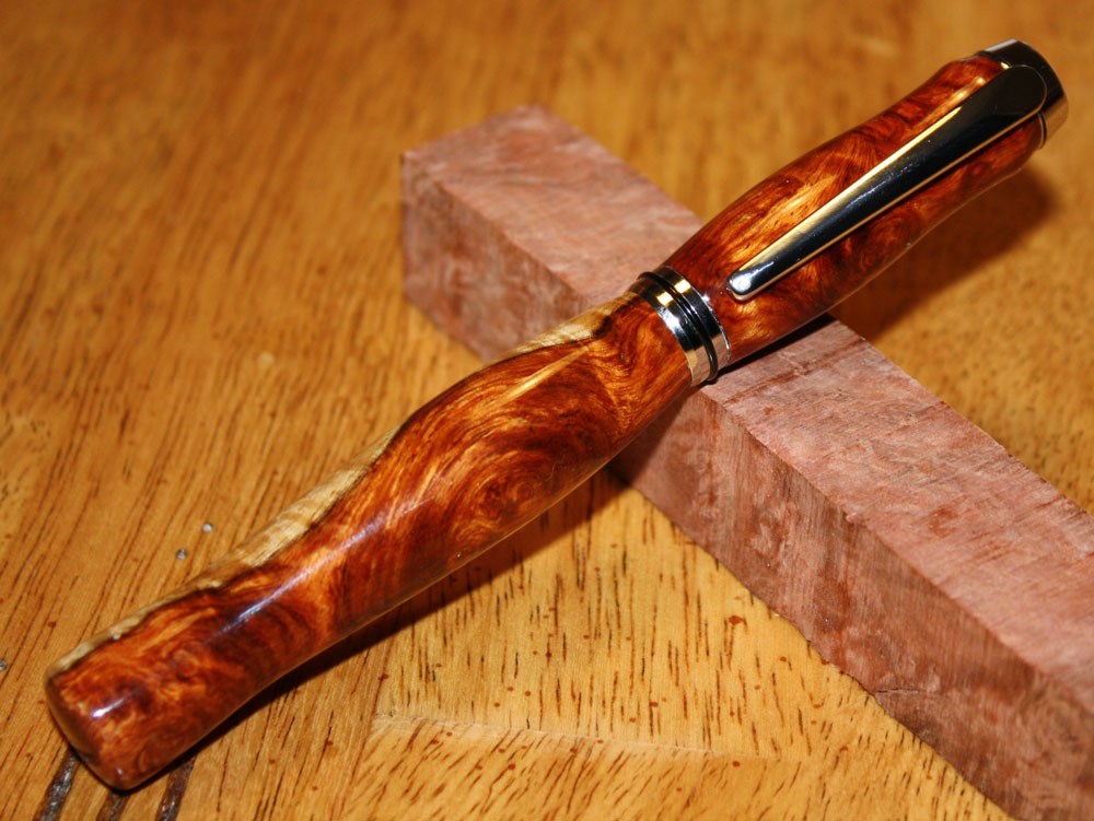 50/50 Ambonya Closed End Pen