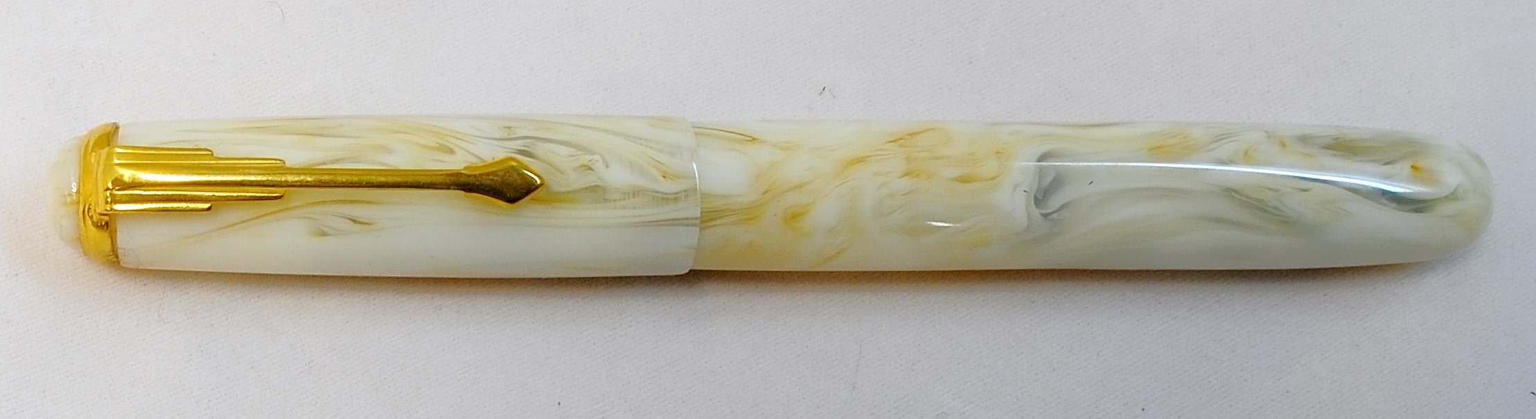 Alabaster Italian Resin on Kitlless