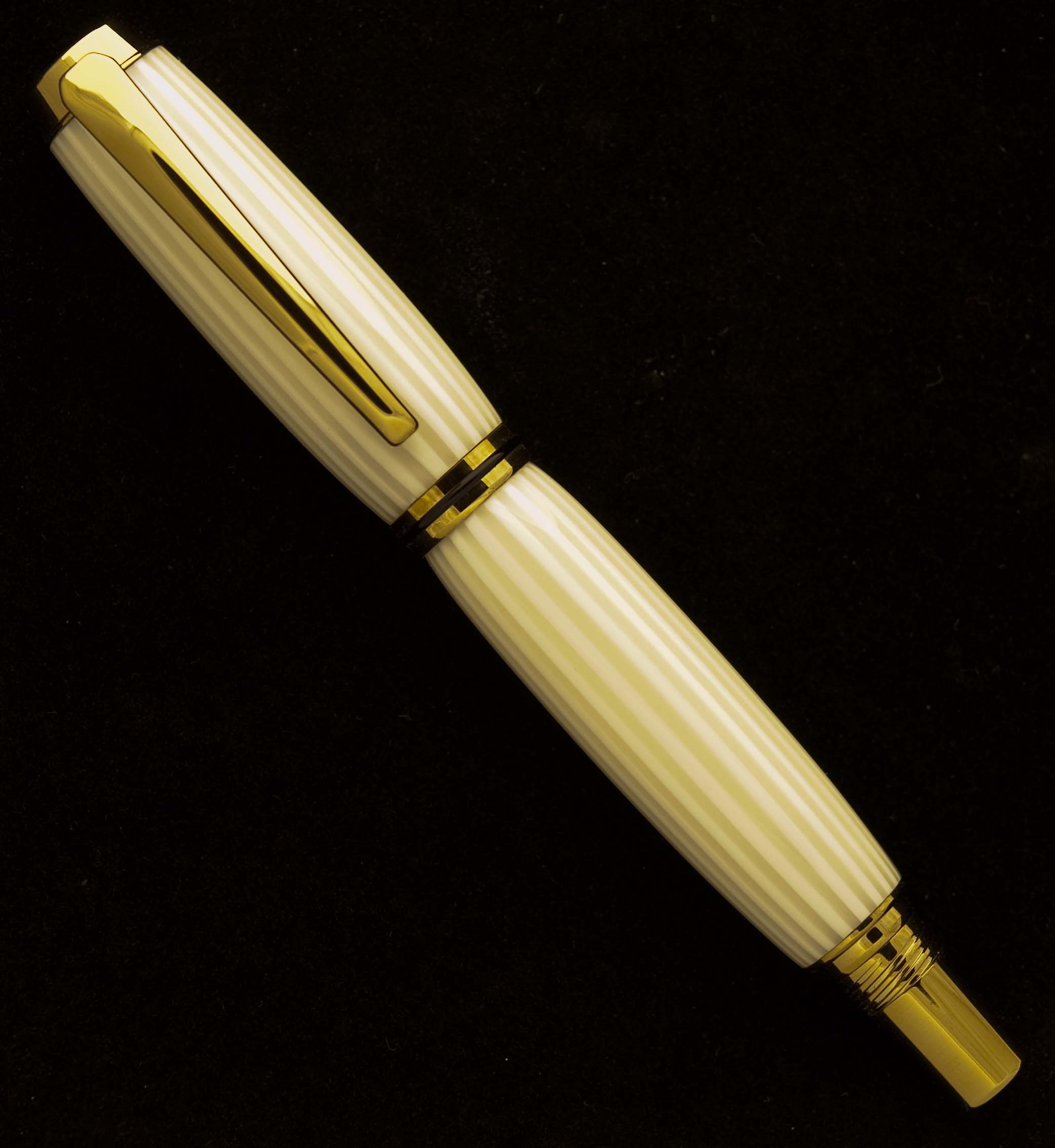 Alternate Casein on Titanium Gold Jr Gentleman
