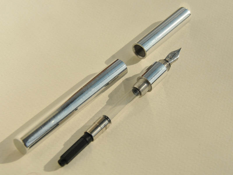 Aluminium fountain pen