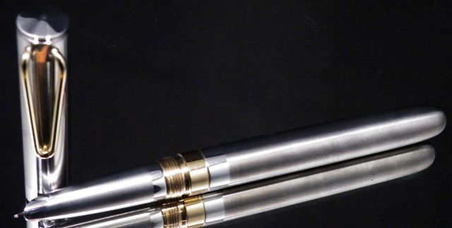 Aluminum and Brass Hooded nib FP