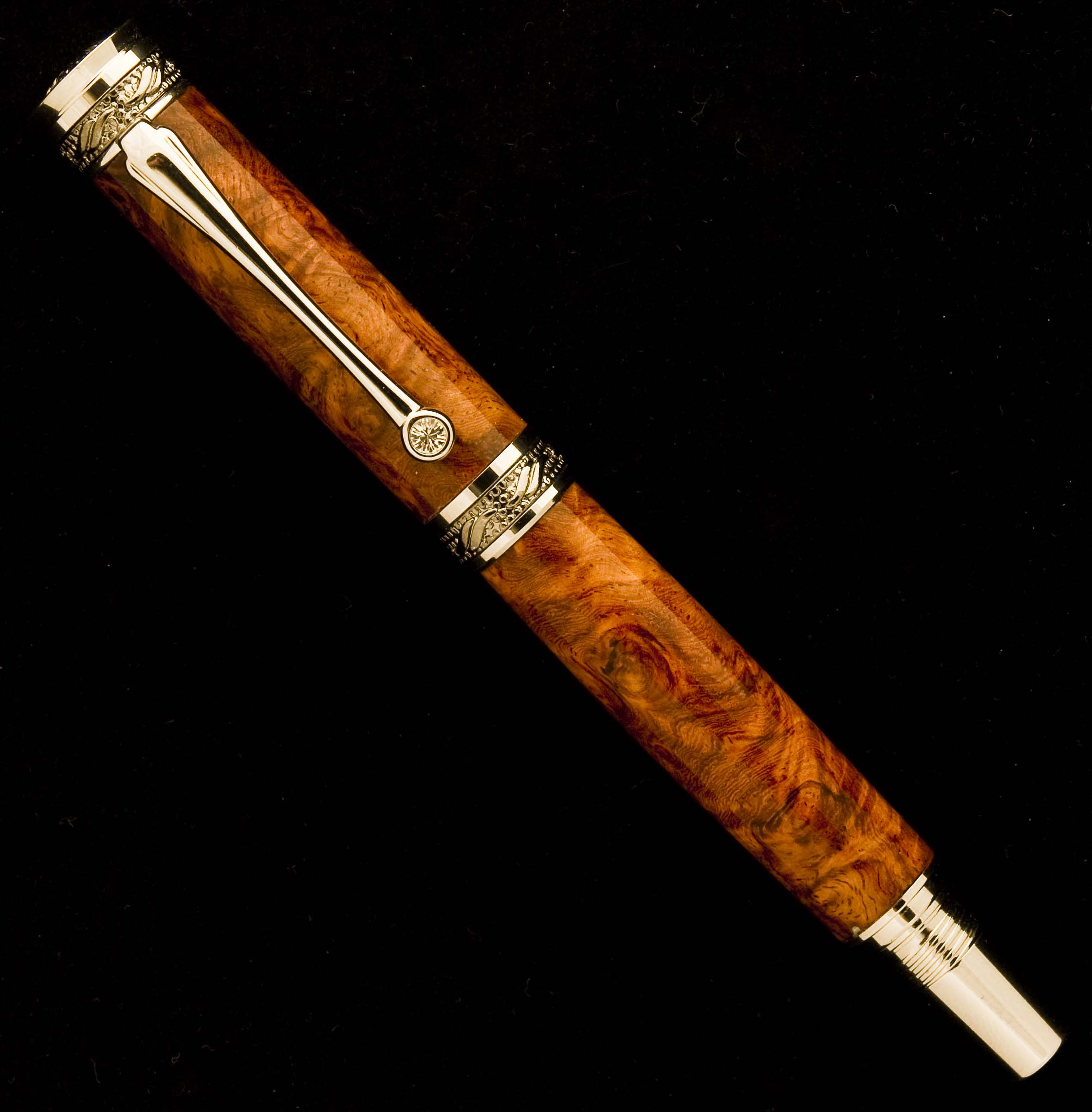 Amboyna Burl Majestic Junior Fountain Pen