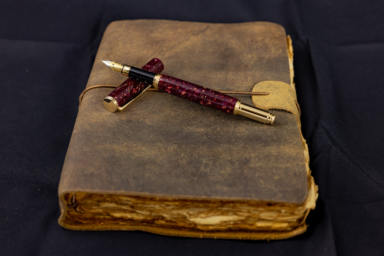 Artisan Fountain Pen - Boisenberry Burgundy Gold-1.jpg