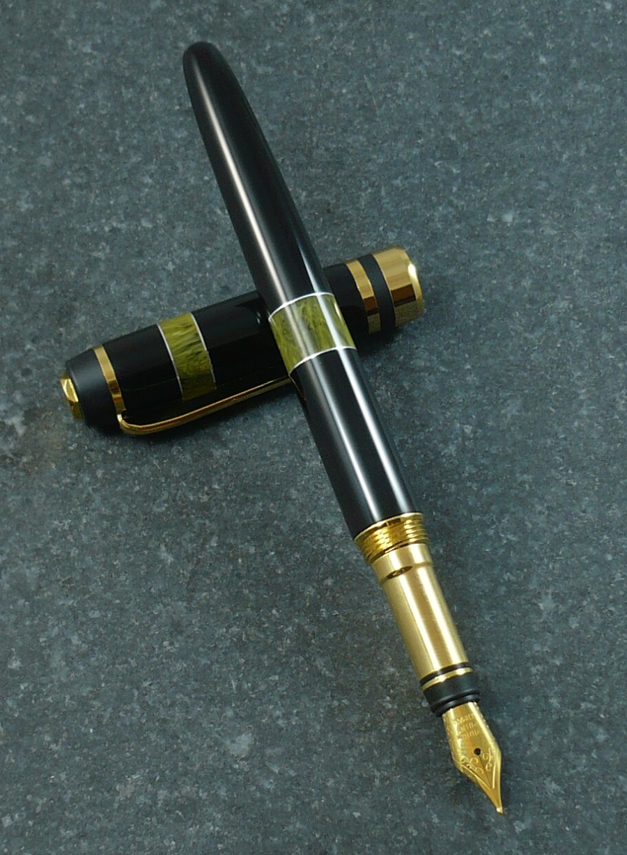 Black & Alt. Amber Classic