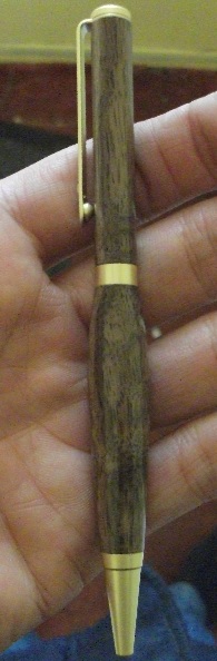 Black Walnut With Satin Gold Easy Grip