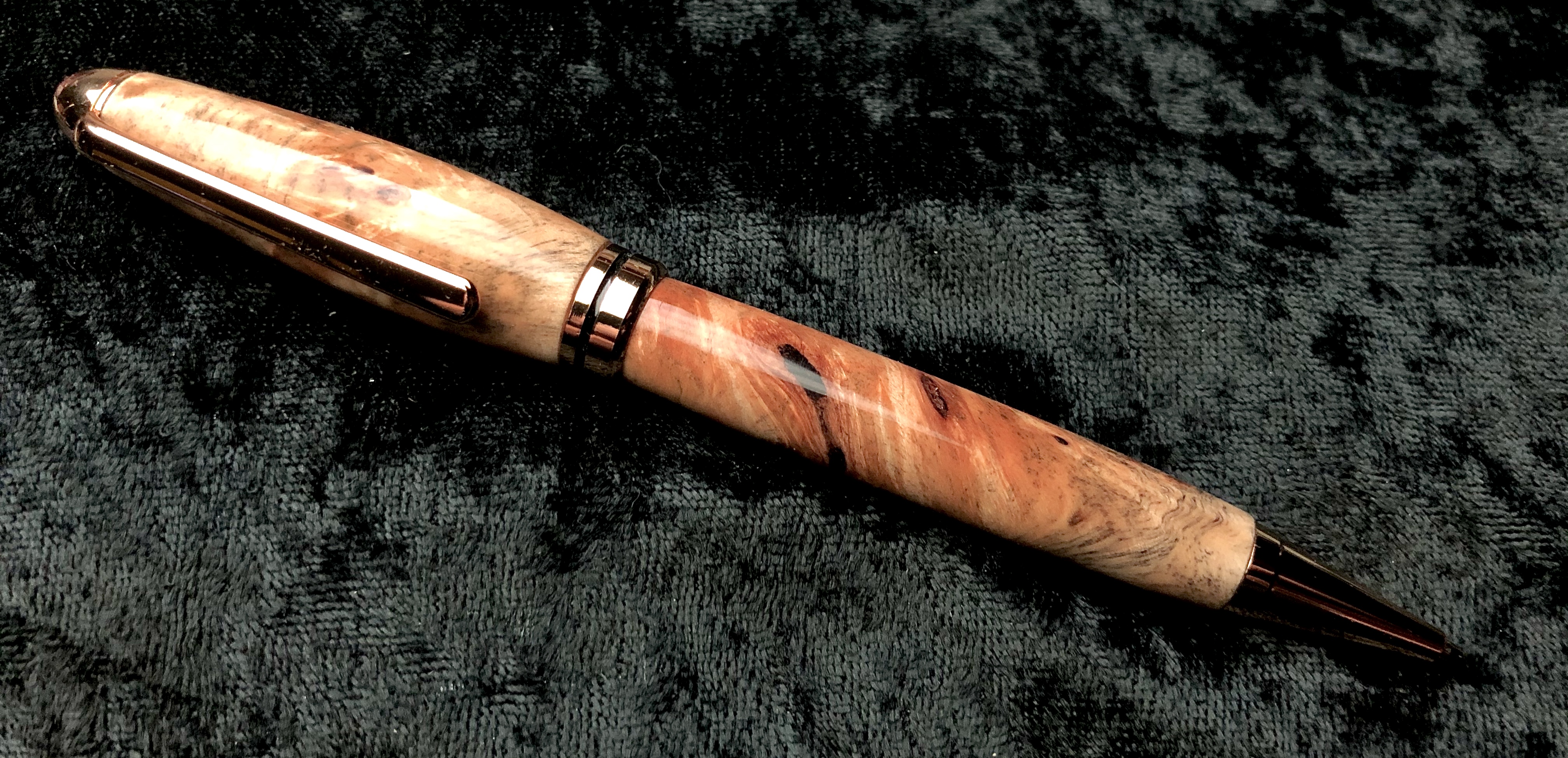 Blonde stabilized burl on 24kt Designer Twist kit