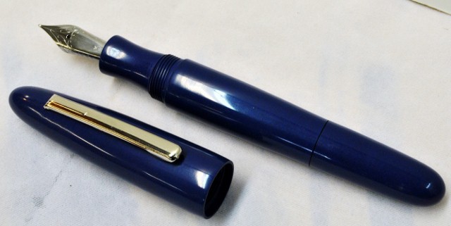 Blue Hard Rubber Bulb Filler