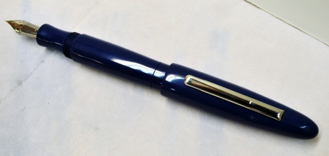 Blue Hard Rubber Bulb Filler