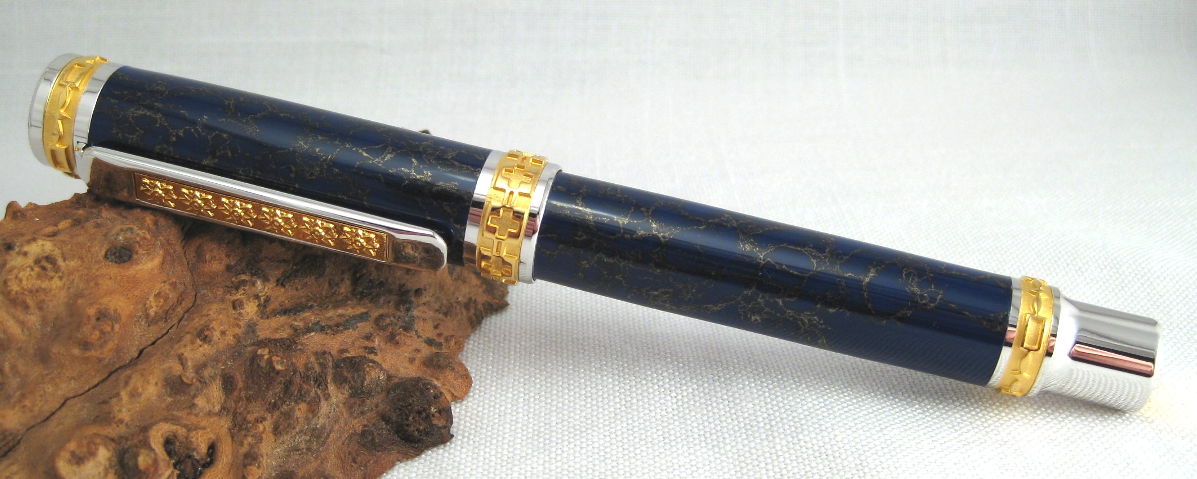 Blue Lapiz Jr. Emperor fountain pen