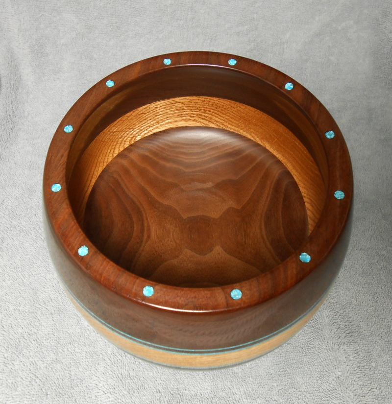 Bowtie bowl